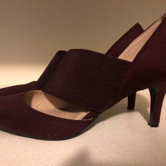 Wine Colored Life Stride Pumps - Picture 6 of 7